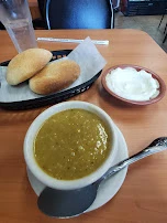 Lentil Soup w Bread & Garlic Dip